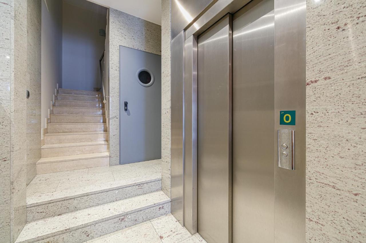 Premium El Corte Ingles-parking Apartment *